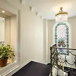 Hotel Tourisme Avenue 4*